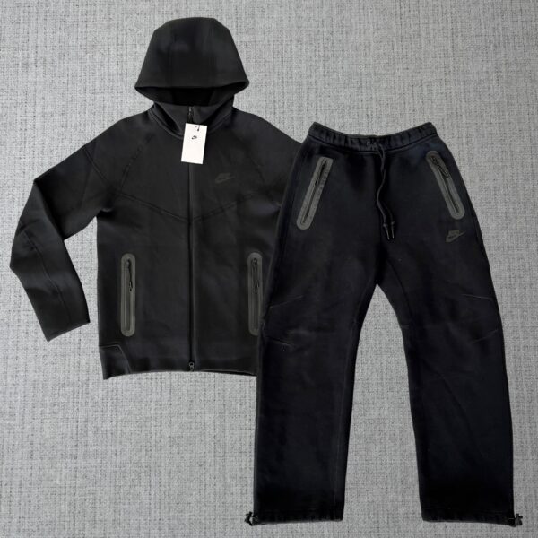 Nike Tech Fleece Classic Baggy Tracksuit