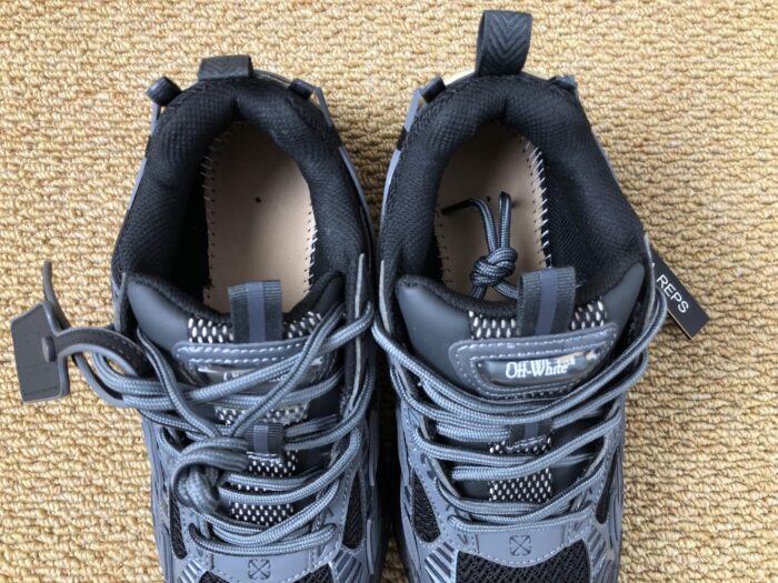 Off-White Be Right Back Sneaker 'Black'