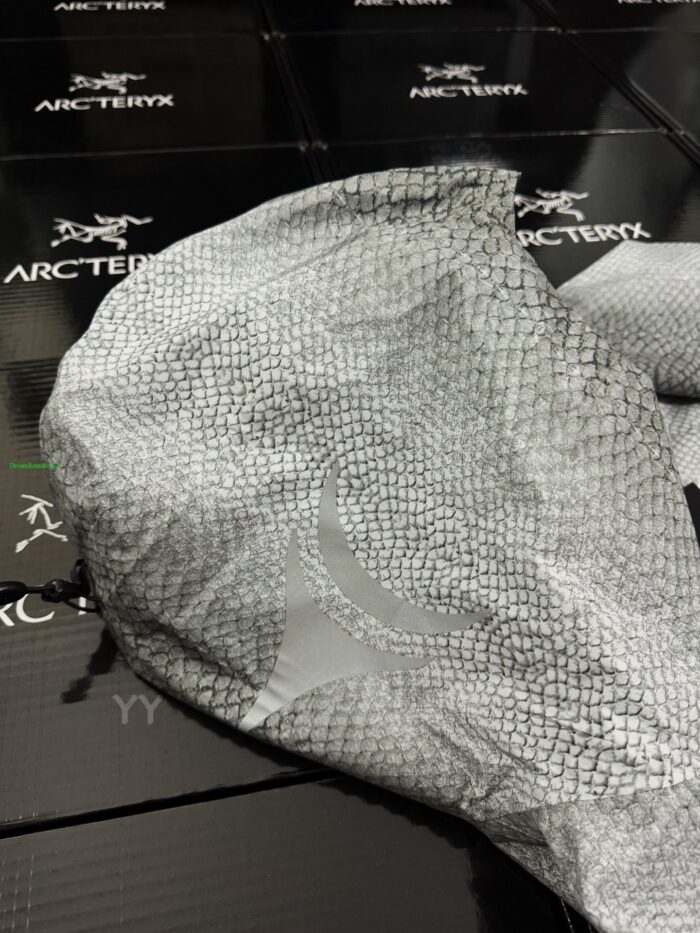 Arcteryx Beta SL 25SS 'Salmon' Jacket