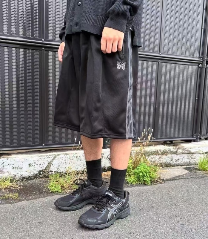Needles Track Short Black/Silver