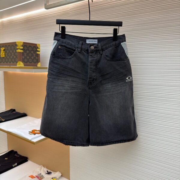 Balenciaga Ribbed Detail Denim Shorts 1 Balenciaga Ribbed Detail Denim Shorts