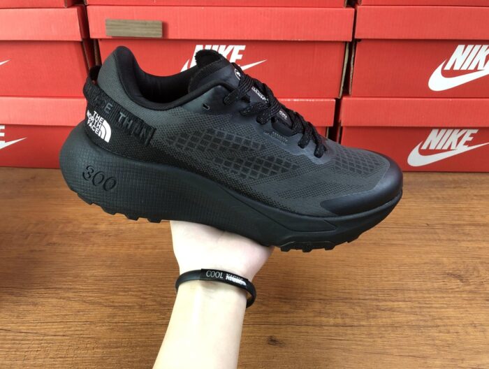 North Face M Altamesa 300 'Black'