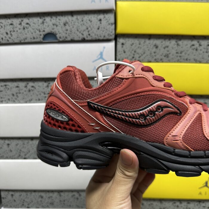 Sauconi Pro Grid Omni 9 'Brown Brun'