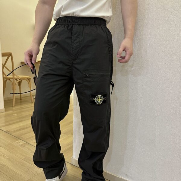 Stone Island Zipper Multiple Pockets Pants3 Stone Island Zipper & Multiple Pockets Pants
